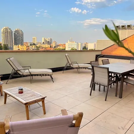 Bologna Holiday Inn 公寓